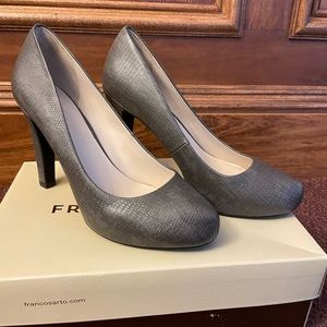 Grey Franco sarto heels sz 7.5